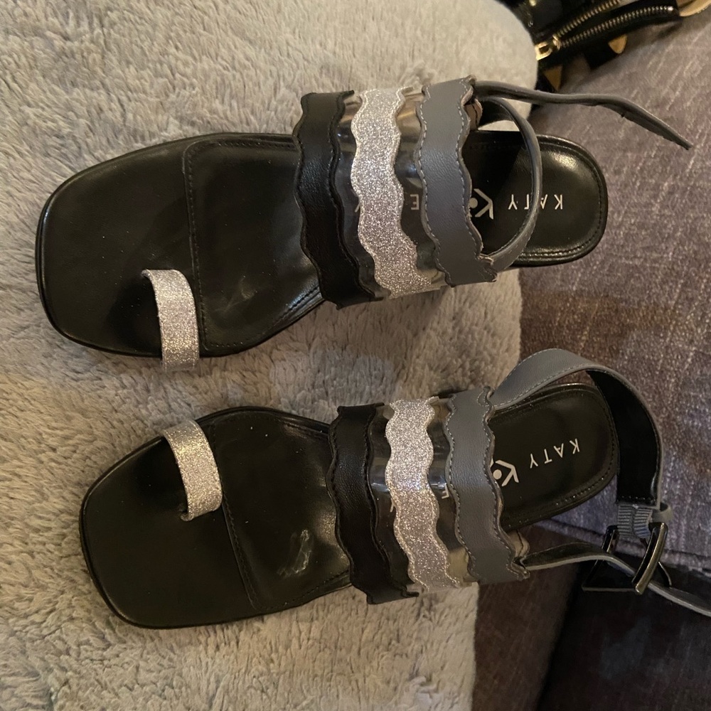 ❤️🔥Cute .. Comfortable sandals